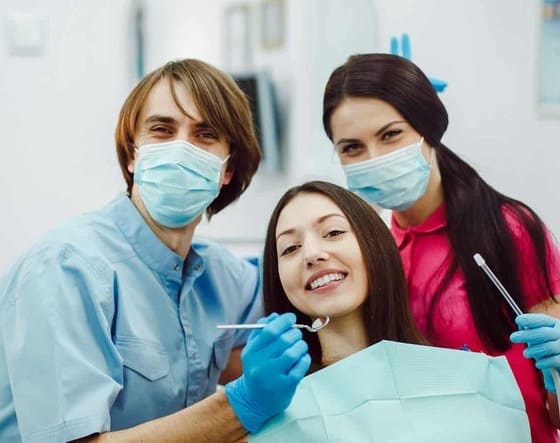 happy-dentists-patient